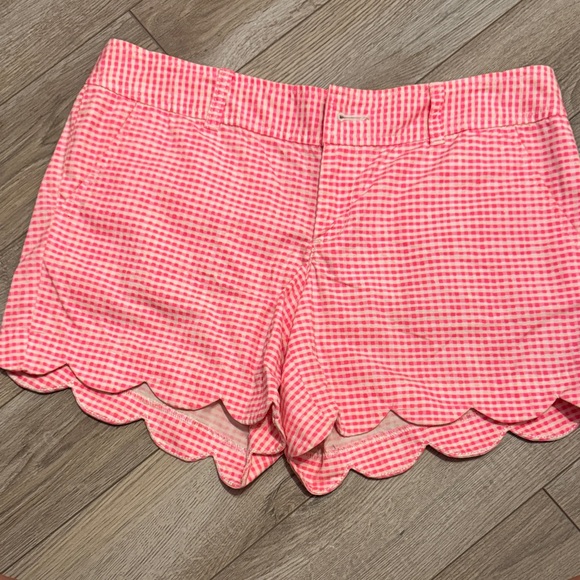 Lilly Pulitzer Pink Gingham Scalloped Shorts - Picture 1 of 4